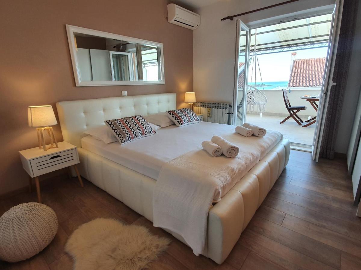 חוואר Apartments Roso - Zf Hvar מראה חיצוני תמונה