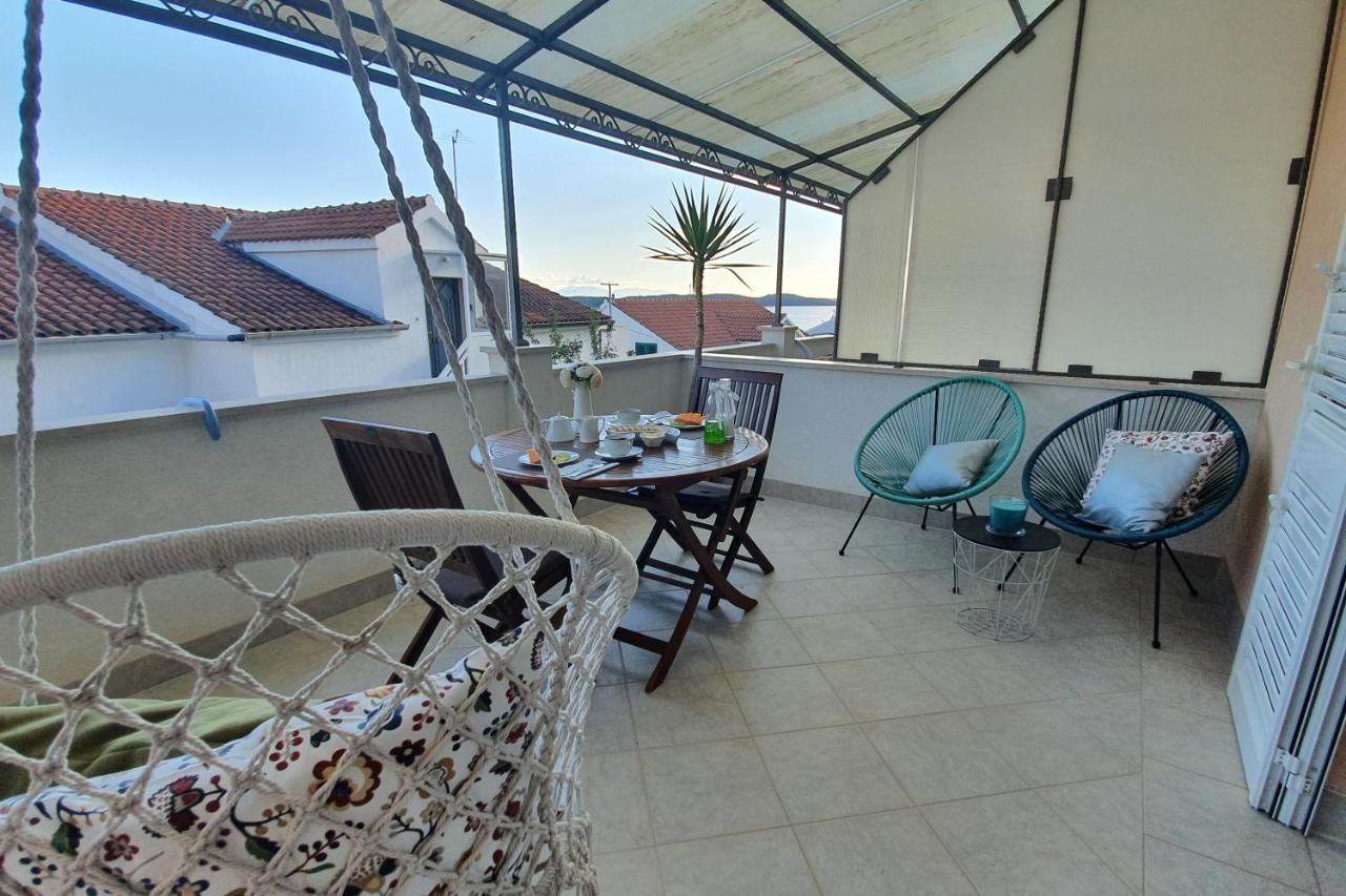 חוואר Apartments Roso - Zf Hvar מראה חיצוני תמונה