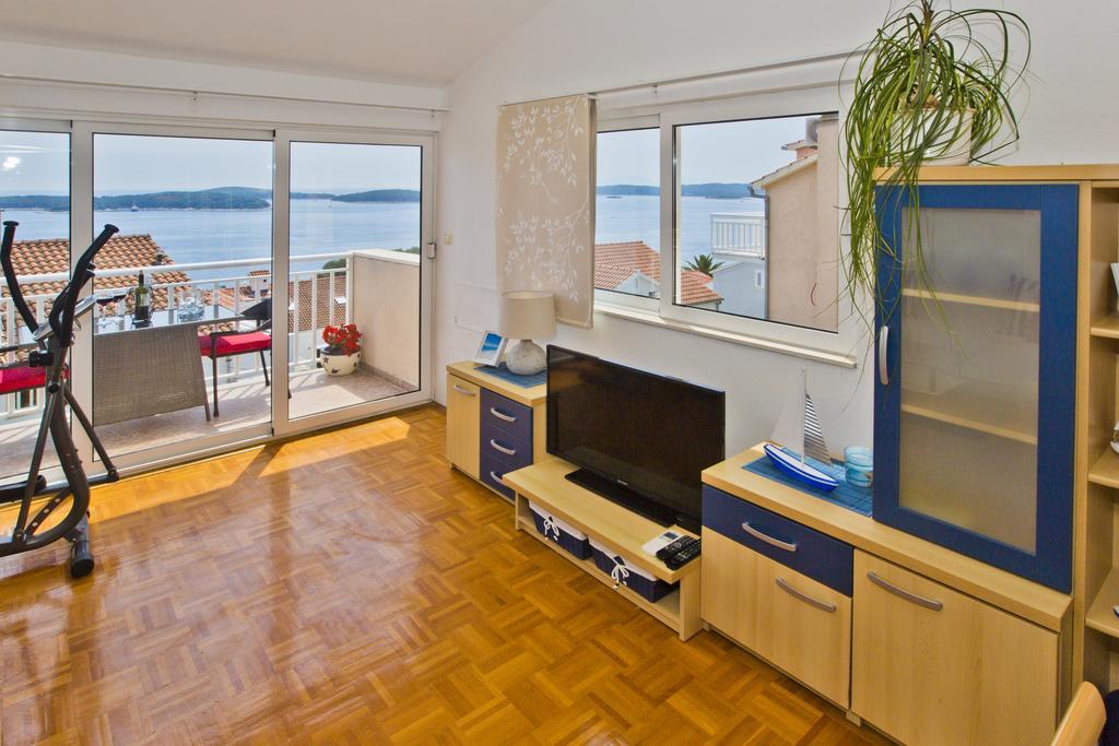 חוואר Apartments Roso - Zf Hvar מראה חיצוני תמונה