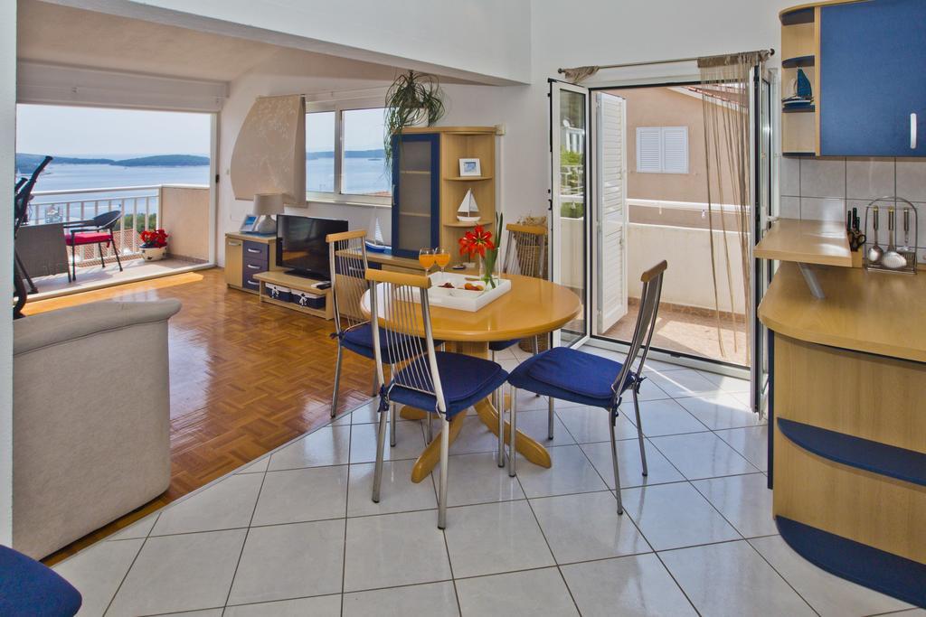 חוואר Apartments Roso - Zf Hvar מראה חיצוני תמונה